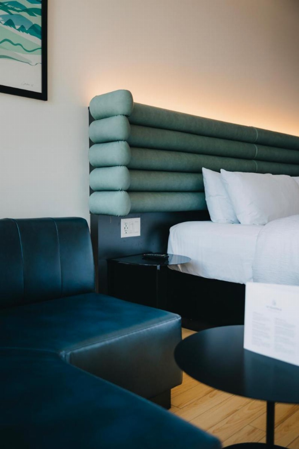 Room image 4